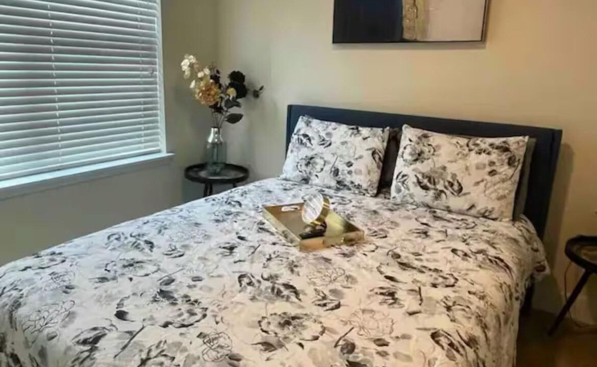 Photo of Bedroom in North Buckhead