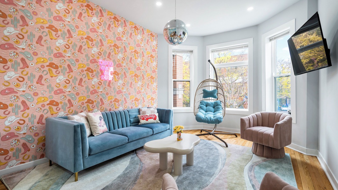 Photo of Livingroom in Lakeview