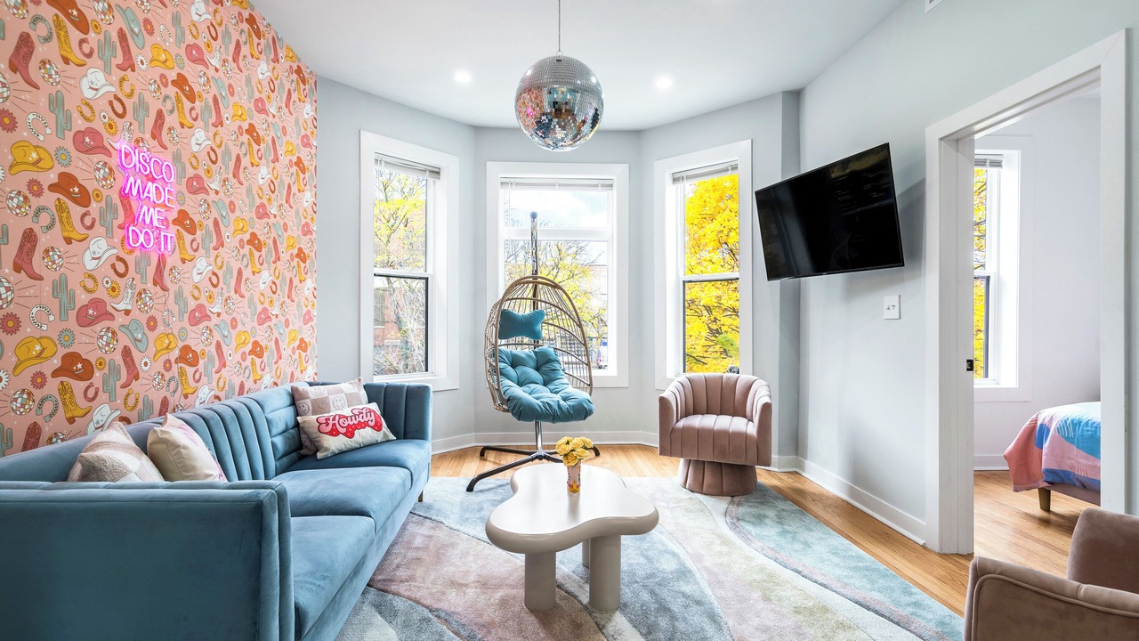 Photo of Livingroom in Lakeview