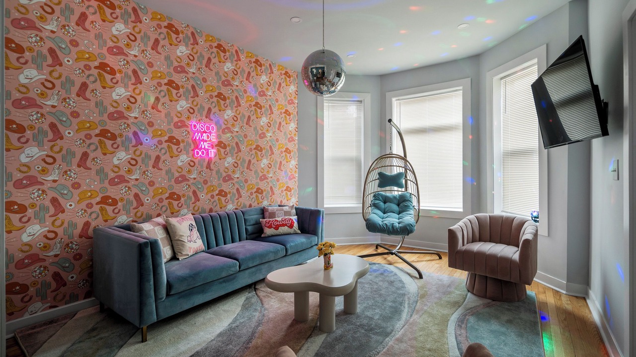 Photo of Livingroom in Lakeview