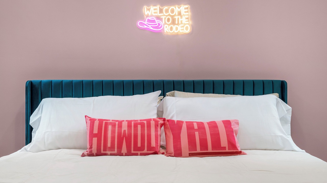 Photo of Bedroom in Lakeview