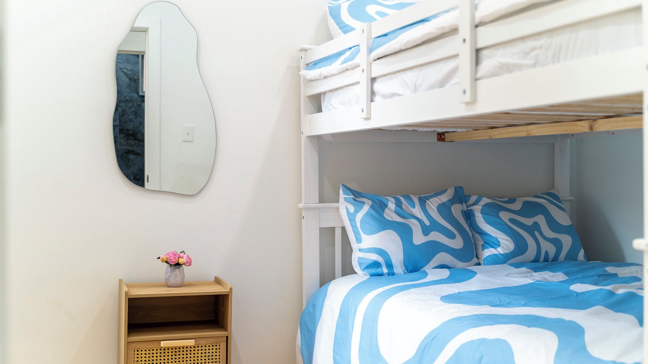 Photo of Bedroom in Lakeview