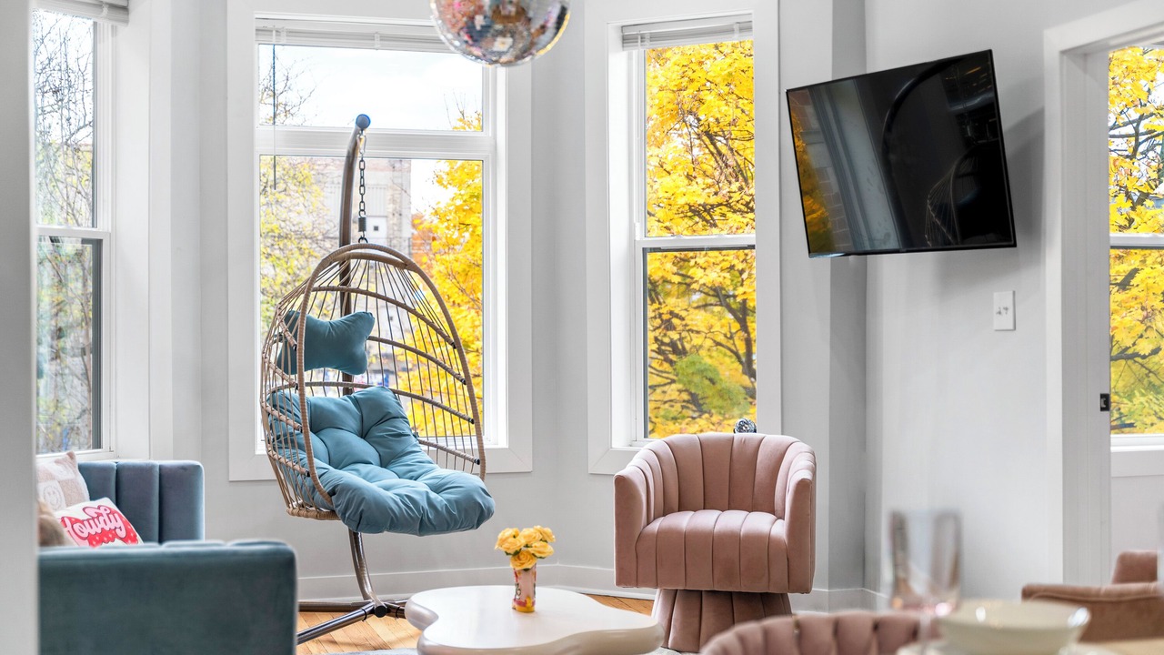 Photo of Livingroom in Lakeview