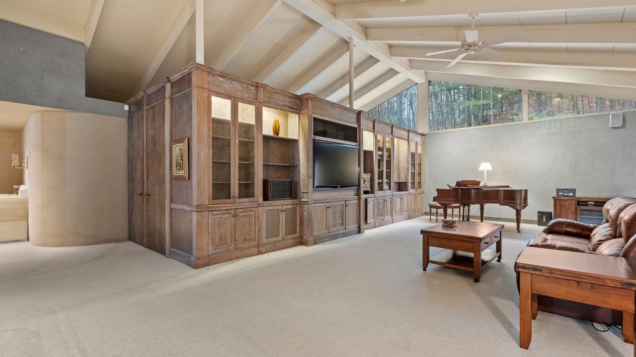 Photo of Others in Manchester