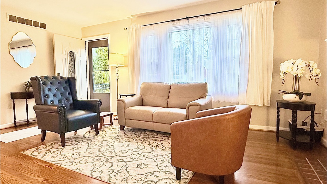 Photo of Livingroom in Frederick