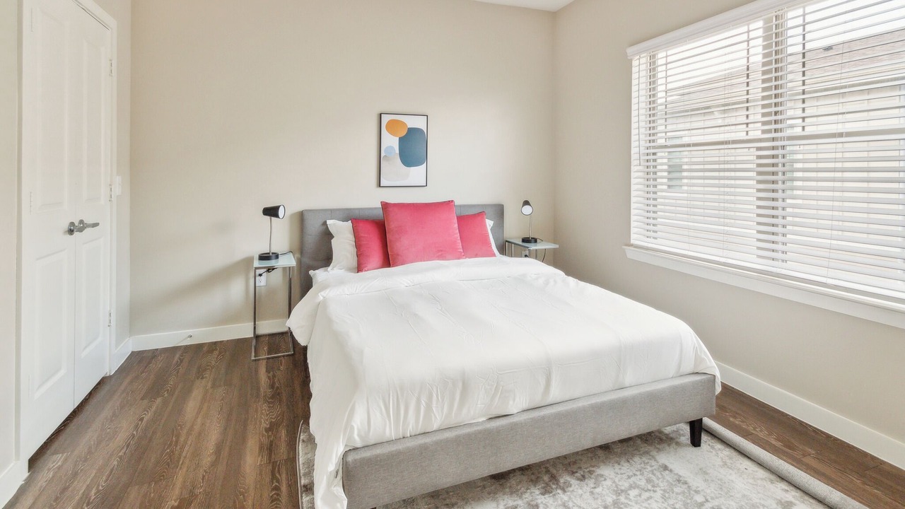 Photo of Bedroom in Willowbrook