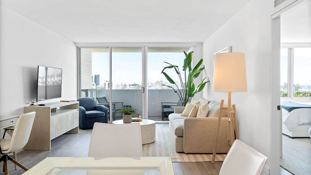 Photo of Livingroom in West Avenue