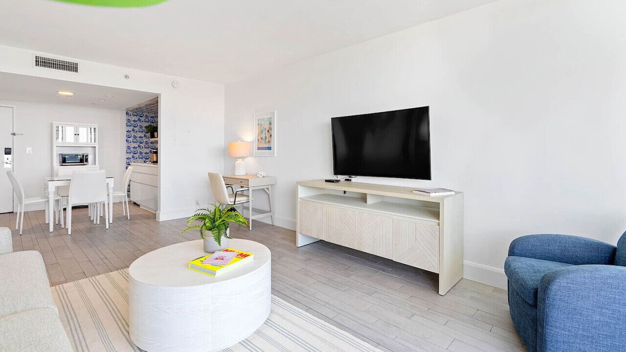 Photo of Livingroom in West Avenue