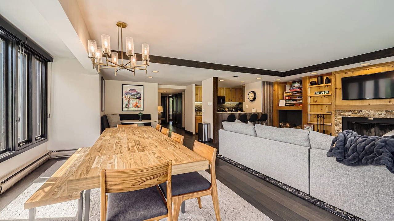 Photo of Bedroom in Lakeside Village