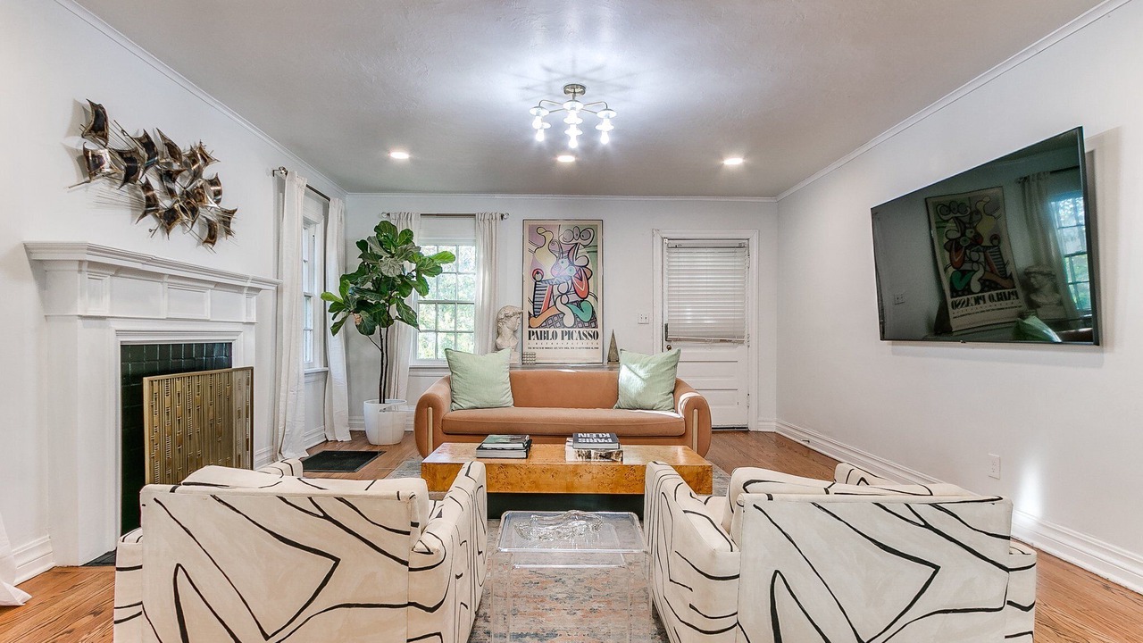 Photo of Livingroom in Central Oklahoma City