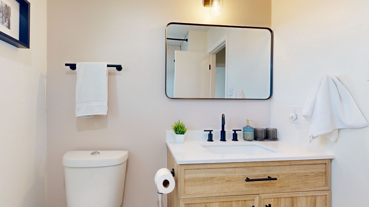 Photo of Bathroom in Scofield Farms