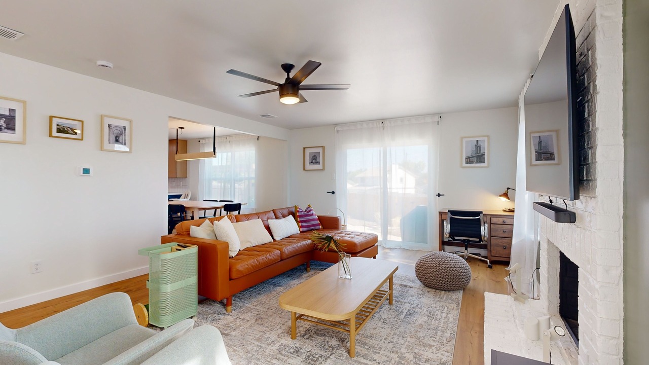 Photo of Livingroom in Scofield Farms