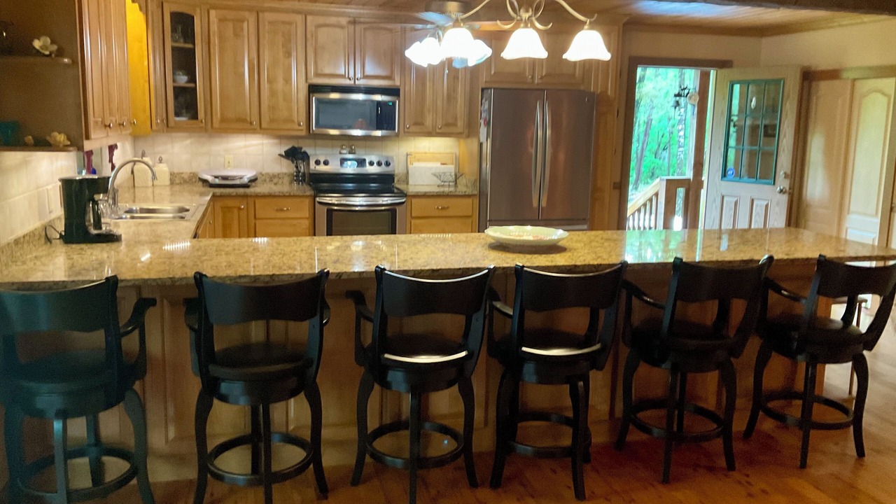 Photo of Kitchen in Red Level