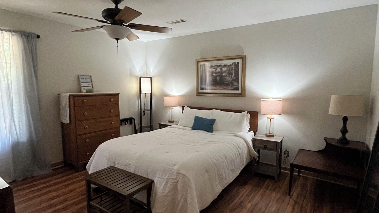 Photo of Bedroom in Red Level