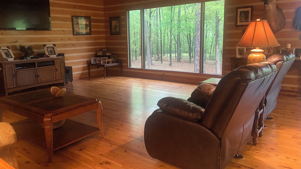 Photo of Others in Red Level