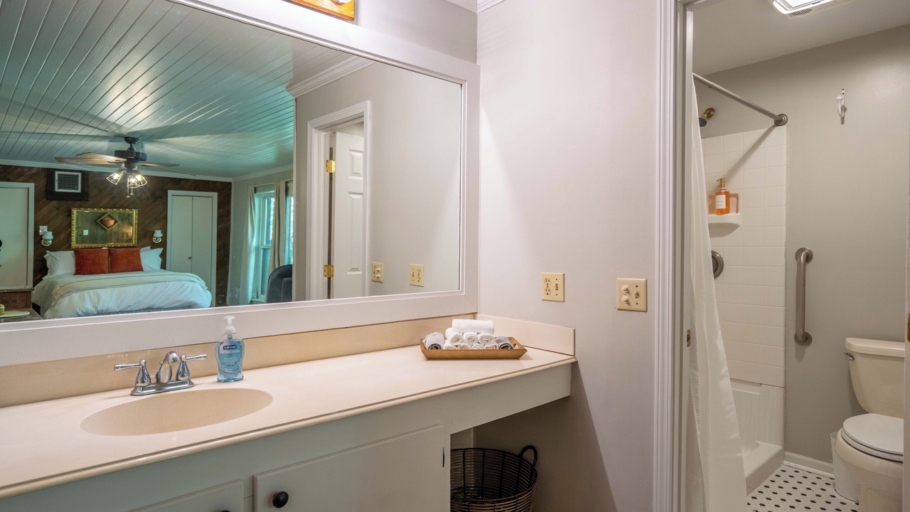 Photo of Bathroom in Carencro