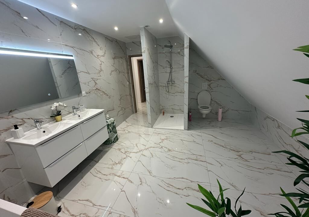 Photo of Bathroom in Ruffey-les-Echirey