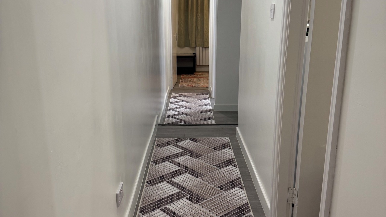 Photo of Others in Enfield Highway