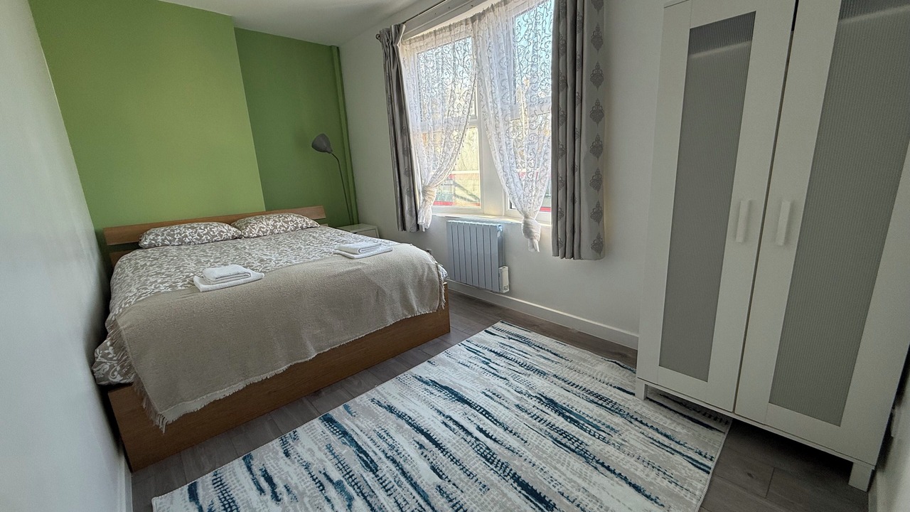 Photo of Bedroom in Enfield Highway