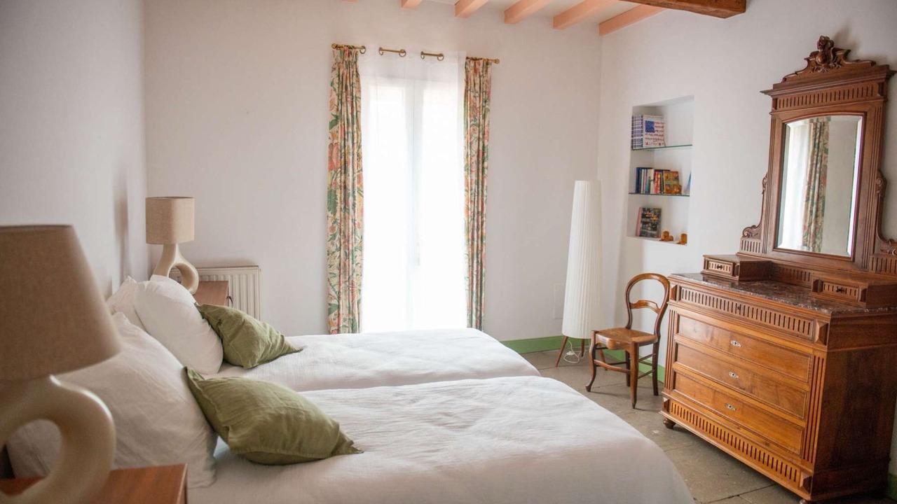 Photo of Bedroom in Aigues-Mortes Medieval City