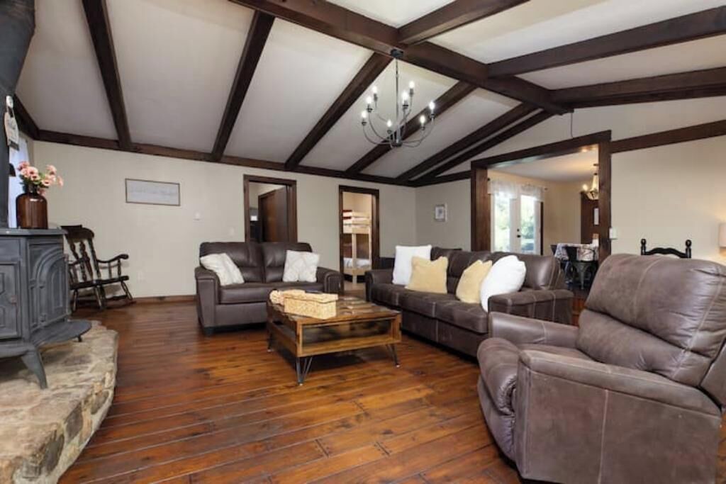 Photo of Livingroom in Athol