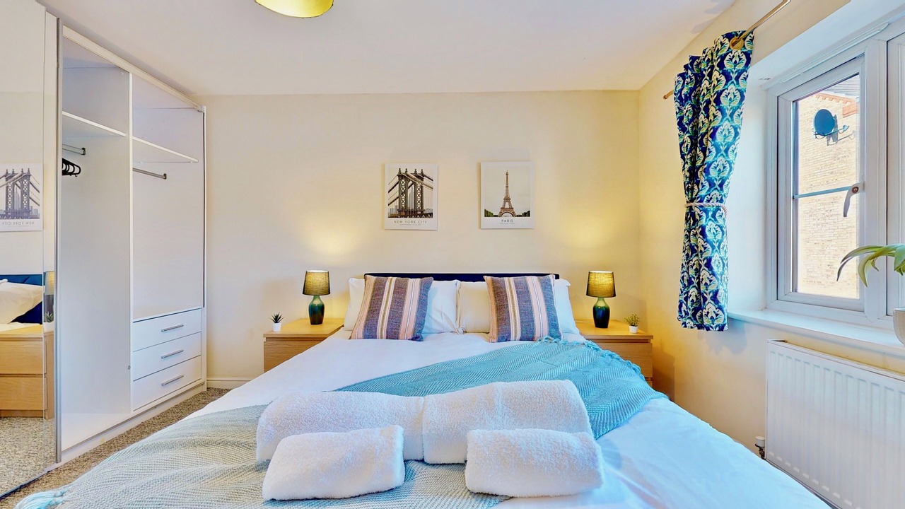 Photo of Bedroom in Gravesend