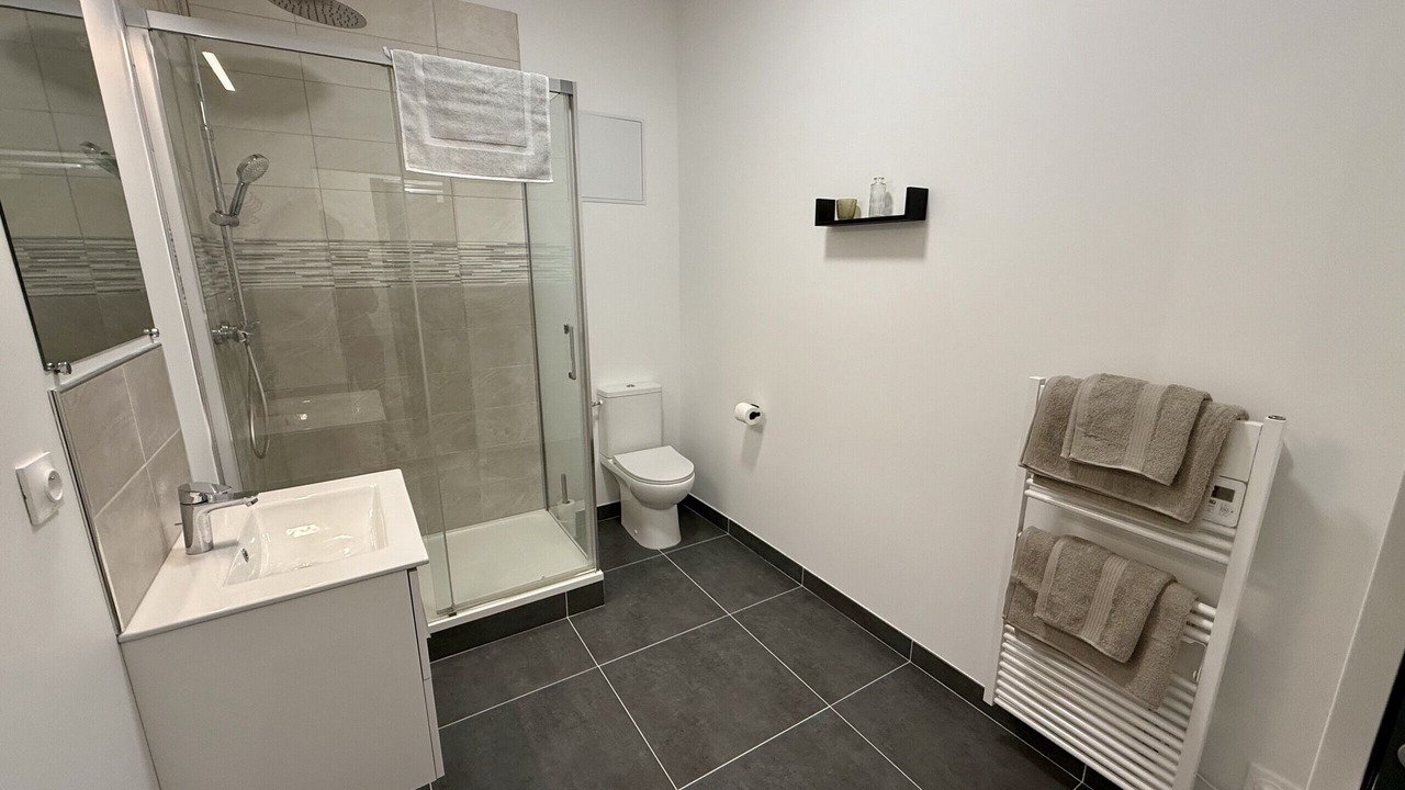 Photo of Bathroom in Gare