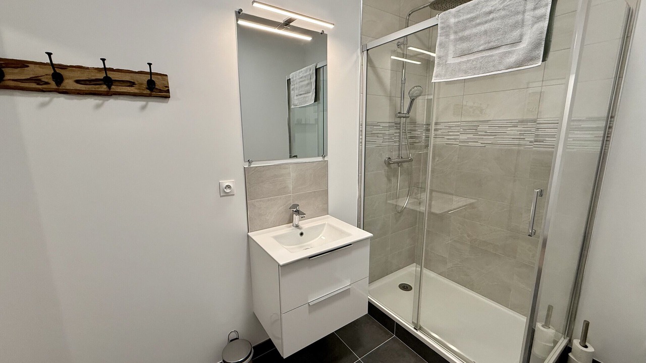 Photo of Bathroom in Gare