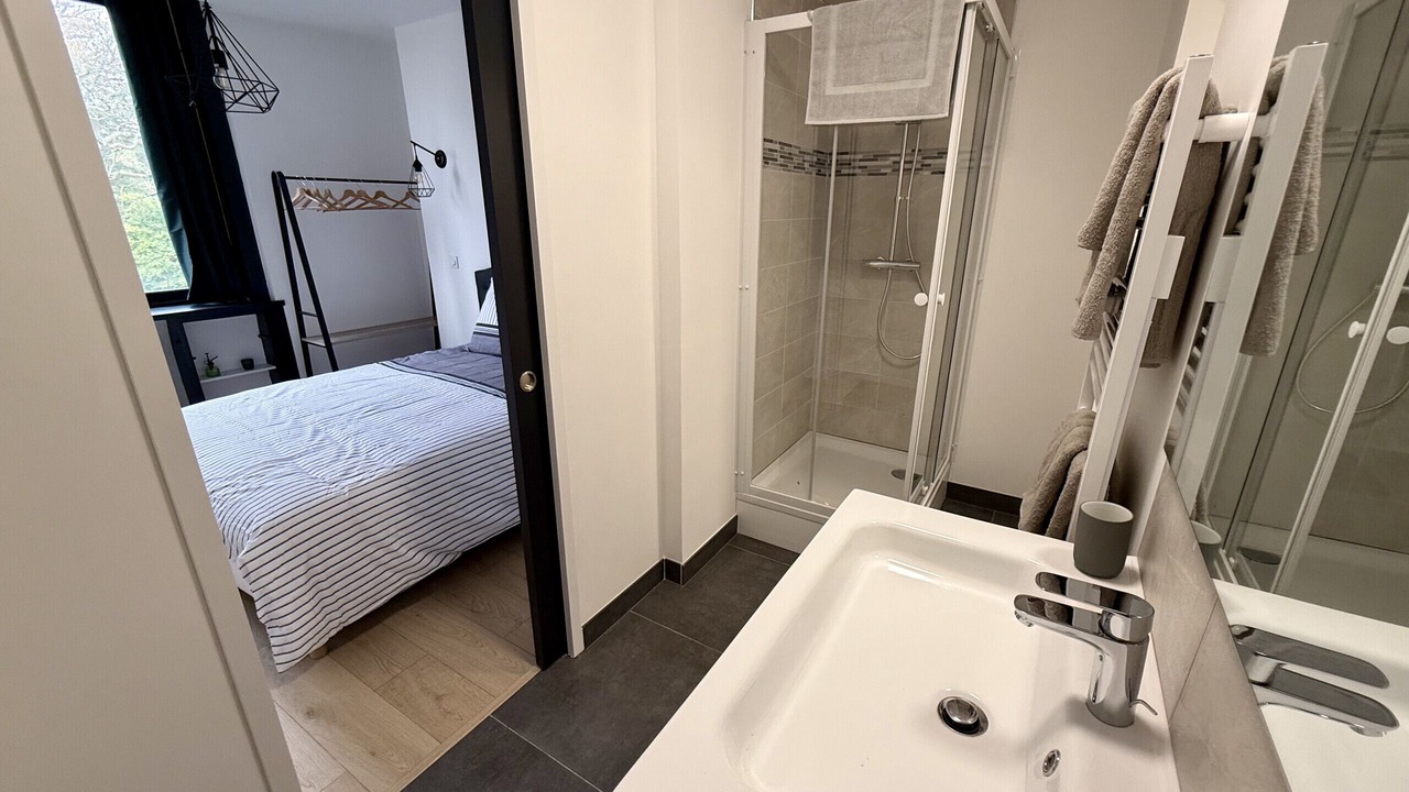 Photo of Bathroom in Gare