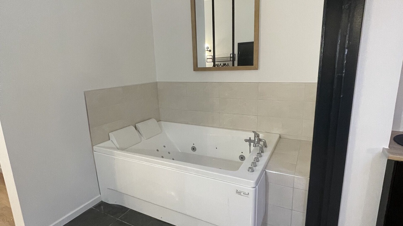 Photo of Bathroom in Gare