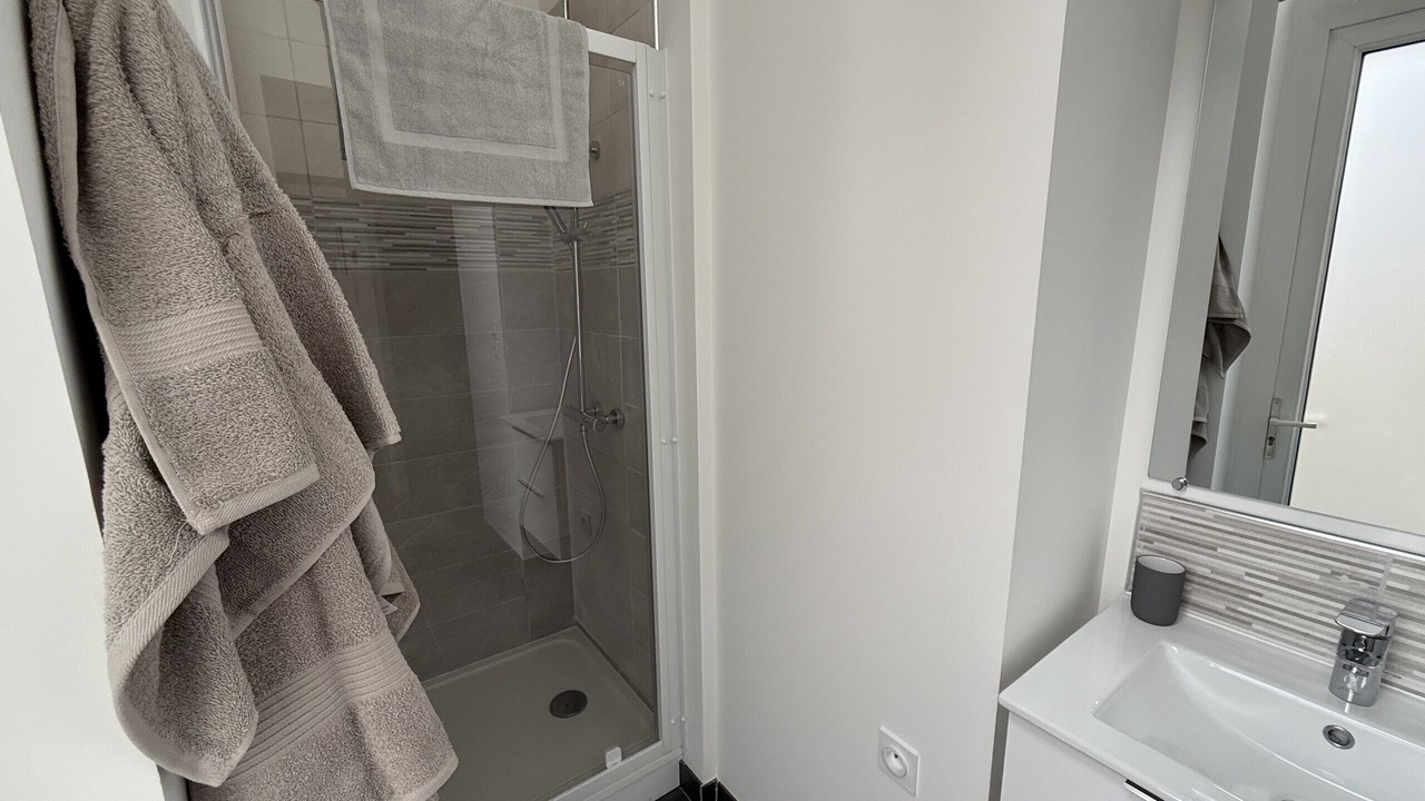 Photo of Bathroom in Gare