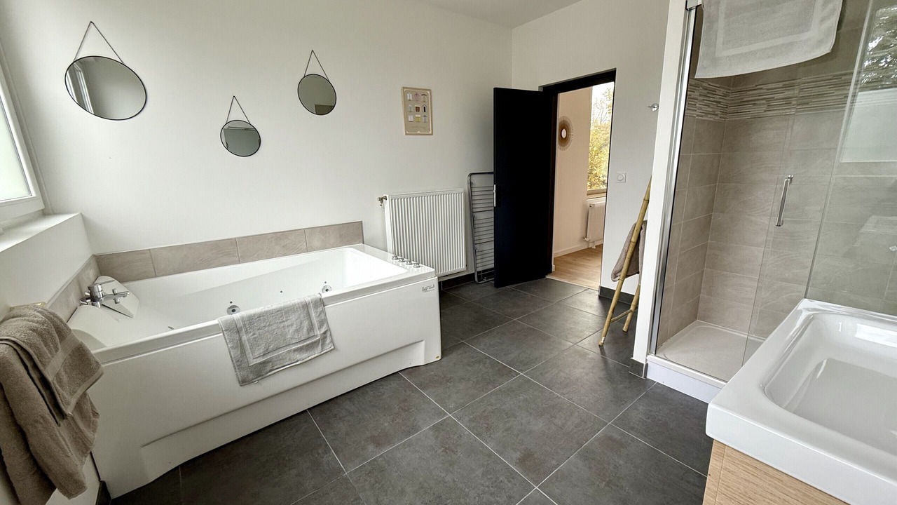 Photo of Bathroom in Gare