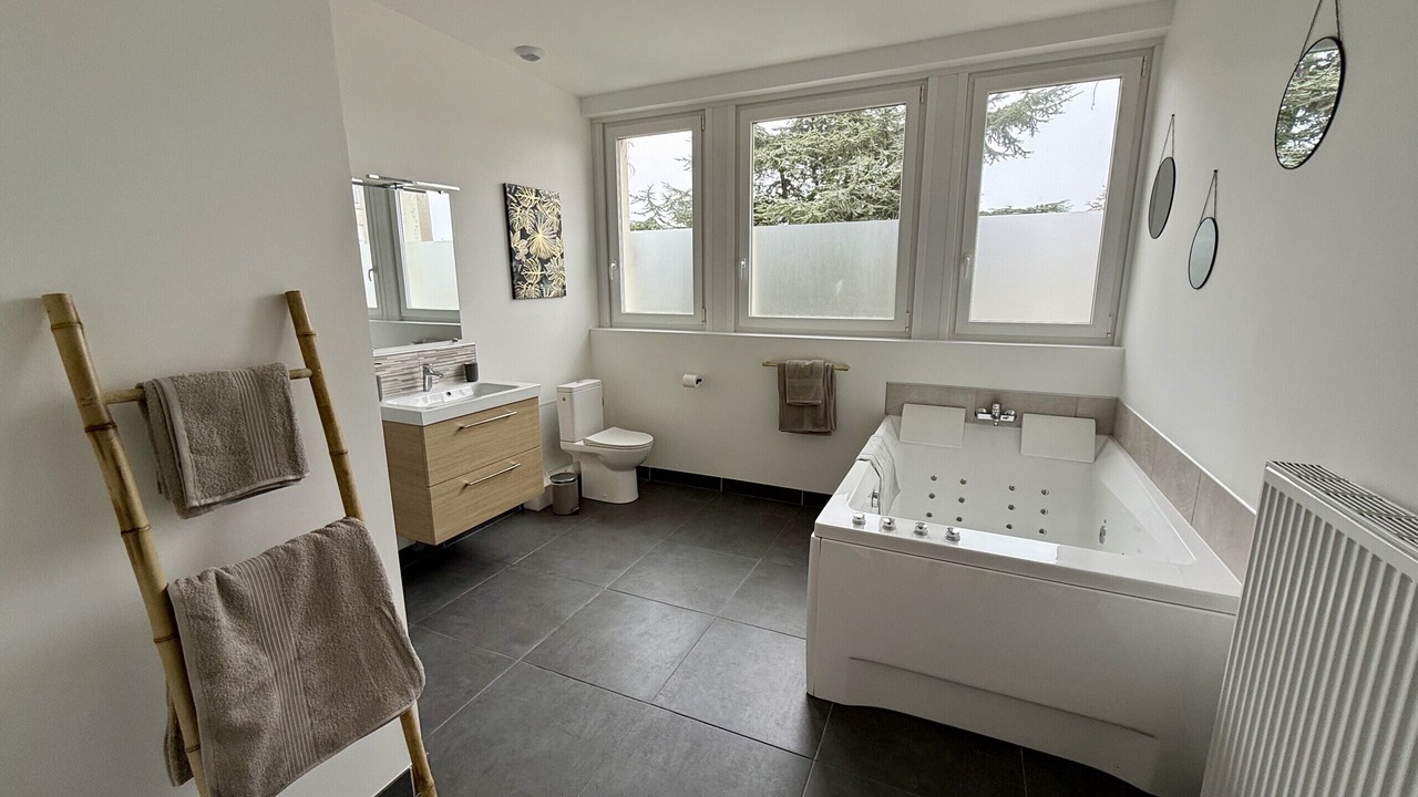 Photo of Bathroom in Gare