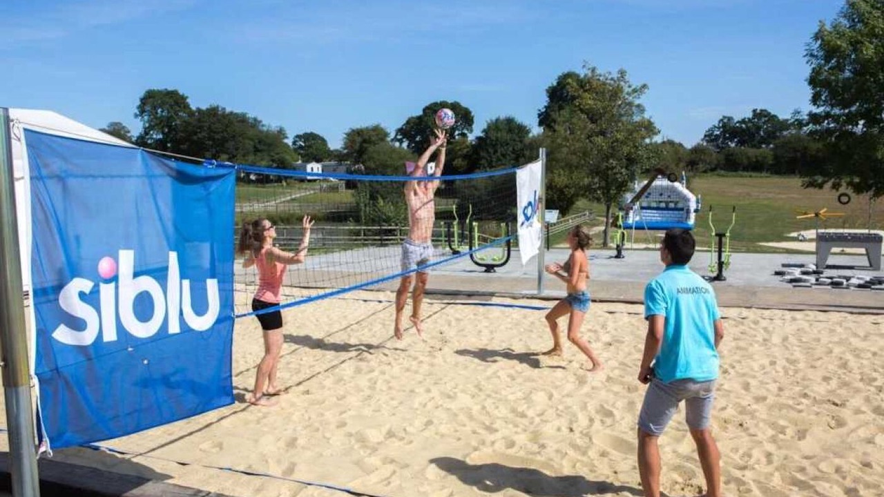 Photo of Others in Litteau