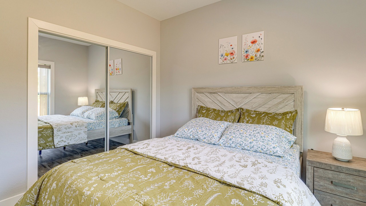 Photo of Bedroom in Indian Lake Estates