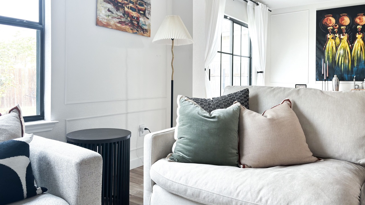 Photo of Livingroom in Berdoll Farms