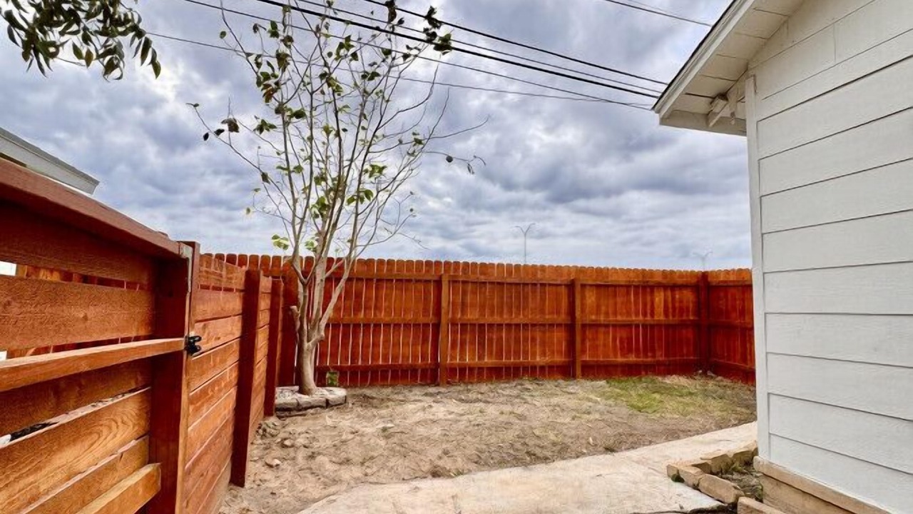 Photo of Outdoor in Northwest Los Angeles Heights