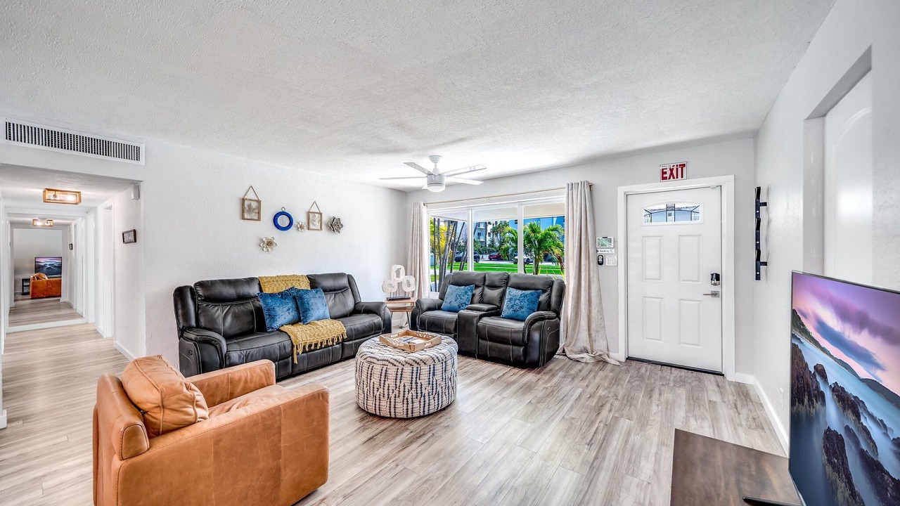 Photo of Livingroom in Dania Beach