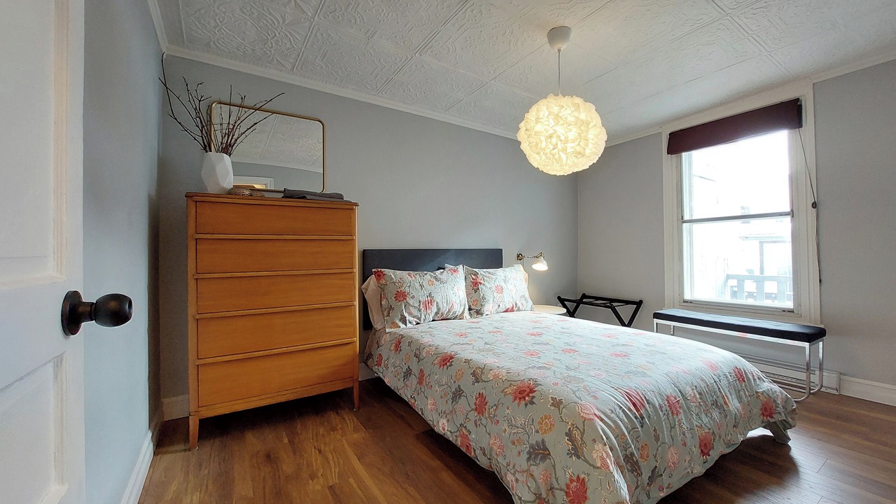 Photo of Bedroom in La Cite-Limoilou