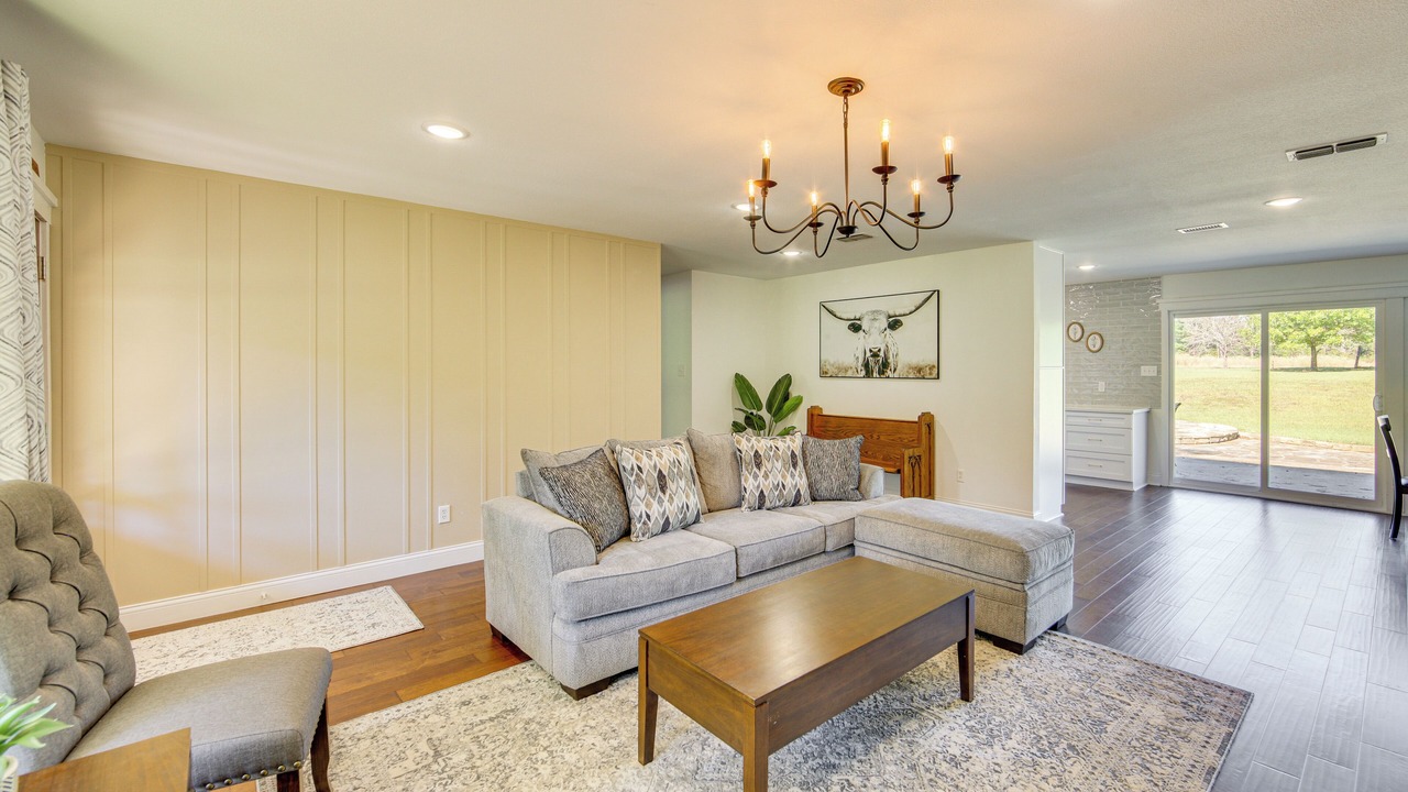 Photo of Livingroom in Tyler
