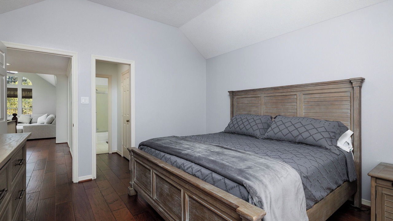 Photo of Bedroom in Panther Creek