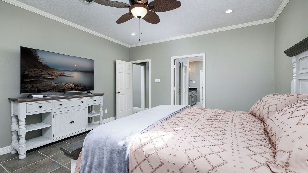 Photo of Bedroom in Panther Creek