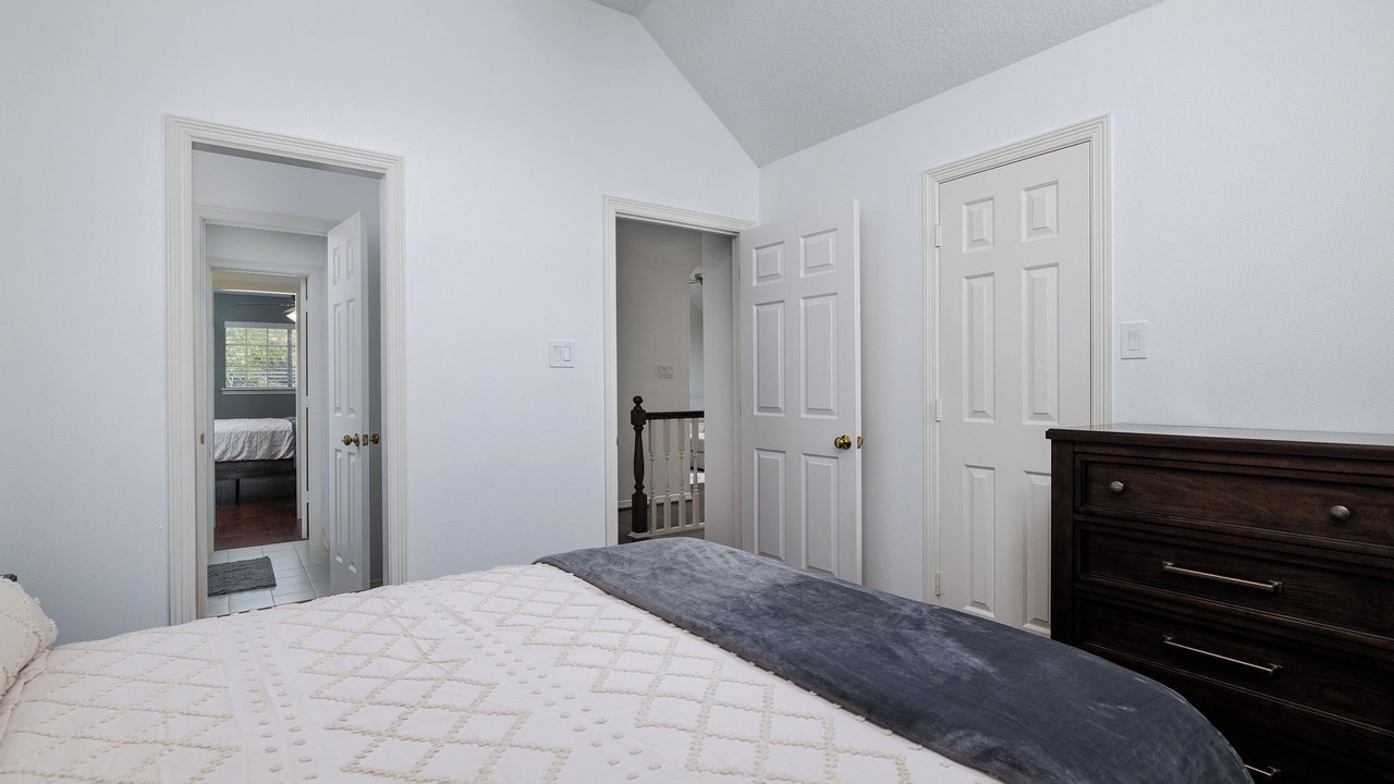 Photo of Bedroom in Panther Creek