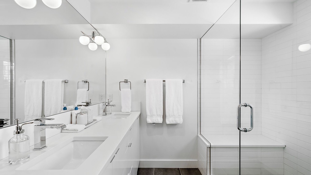 Photo of Bathroom in Five Points