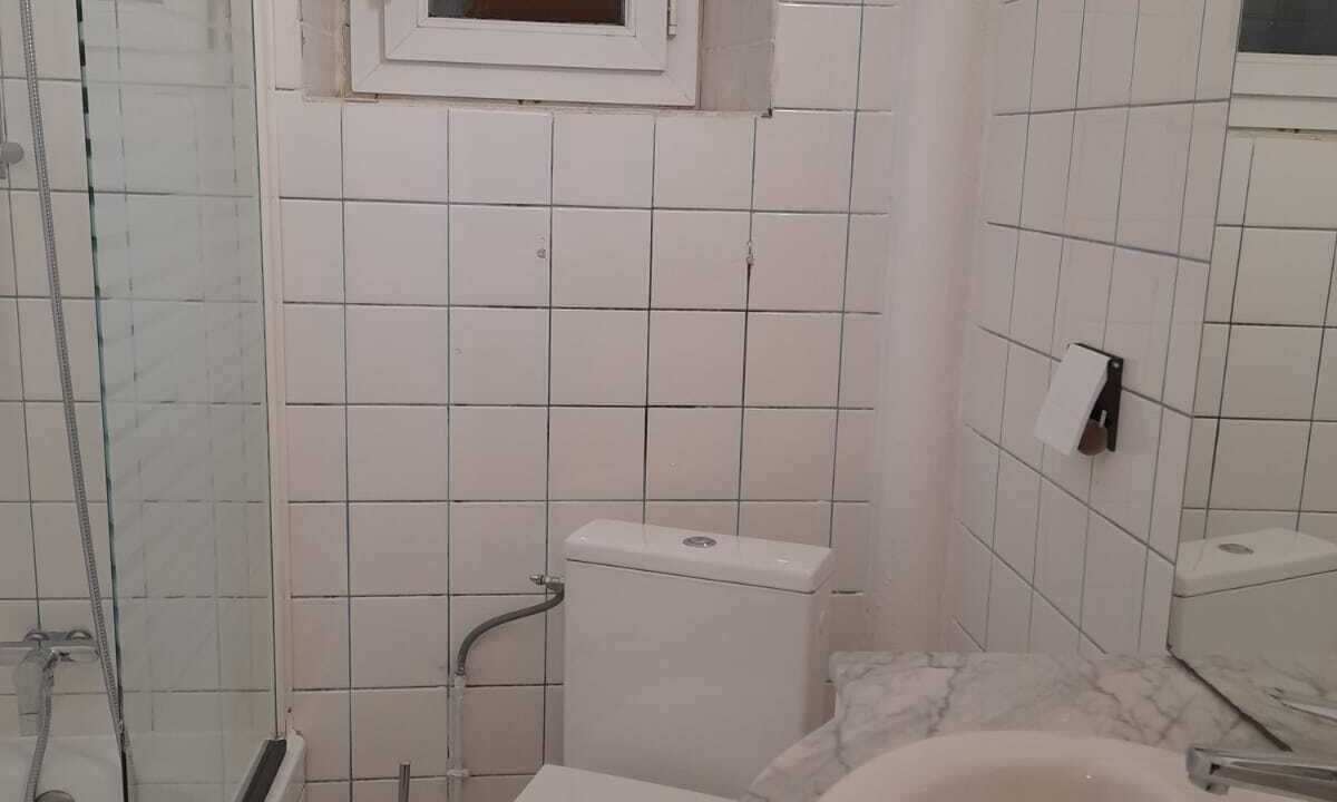 Photo of Bathroom in Cholet