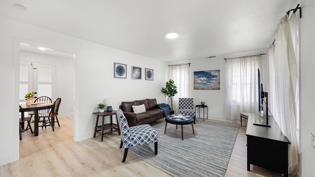 Photo of Livingroom in Southeastern Sacramento