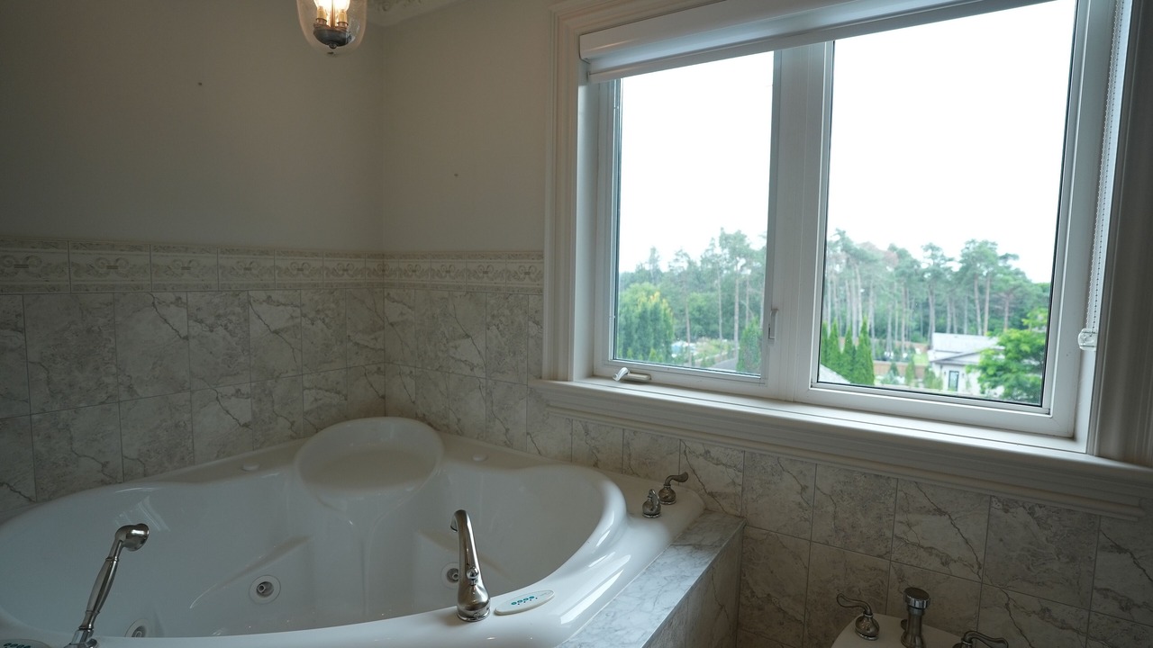 Photo of Bathroom in Richmond Hill