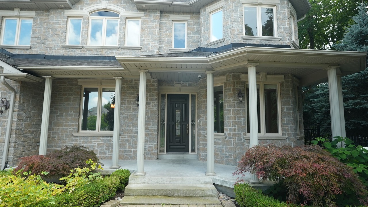 Photo of Outdoor in Richmond Hill