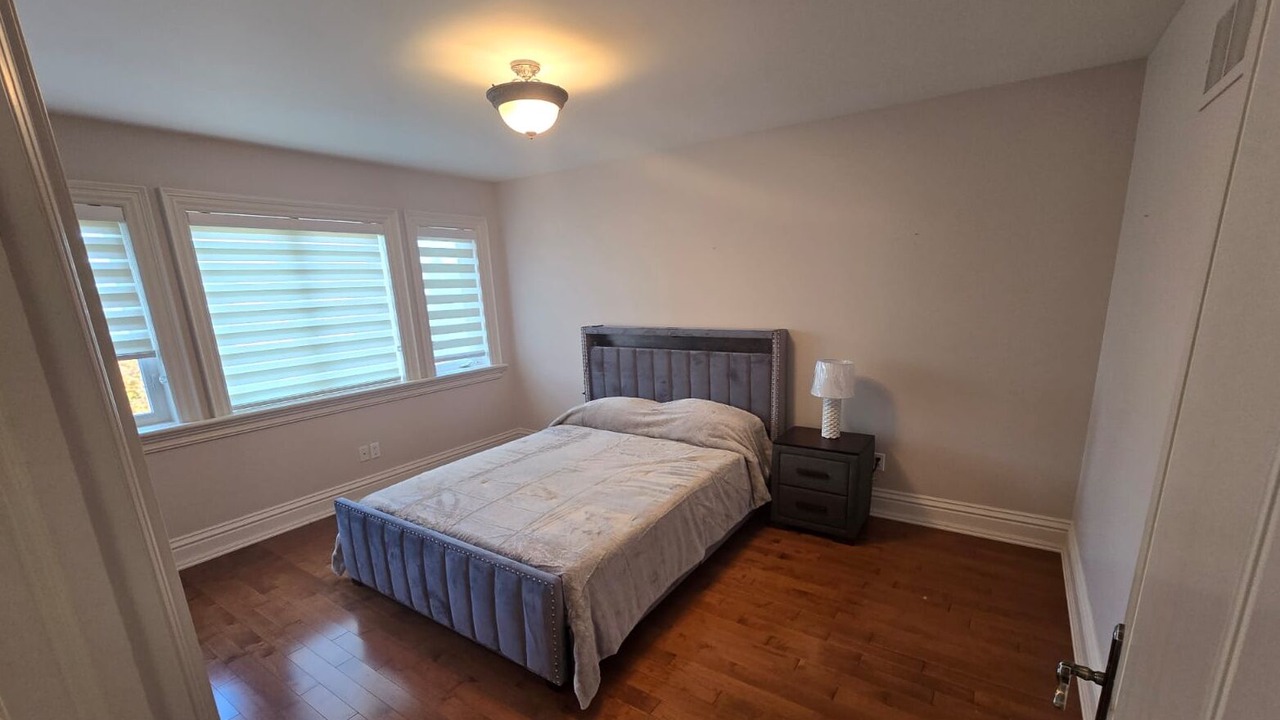 Photo of Bedroom in Richmond Hill