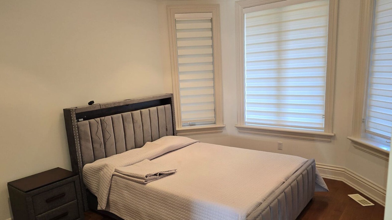 Photo of Bedroom in Richmond Hill
